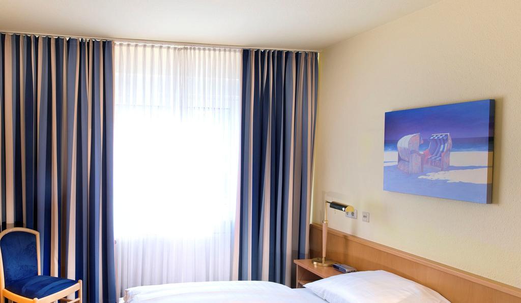 ทริป บาย วินด์แฮม ลึเบค อความารีน Hotel ลูเบค ห้อง รูปภาพ